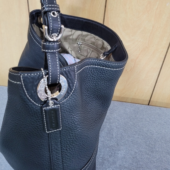 Coach Black Leather Caryall - Picture 3 of 15